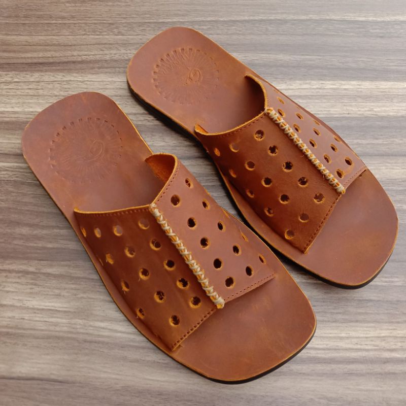 Sandal slop pria kulit asli berkwalitas/sendal cowok kulit