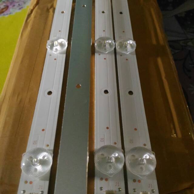 Led backlight 3v 7kancing .p.61cm.pcb almunium