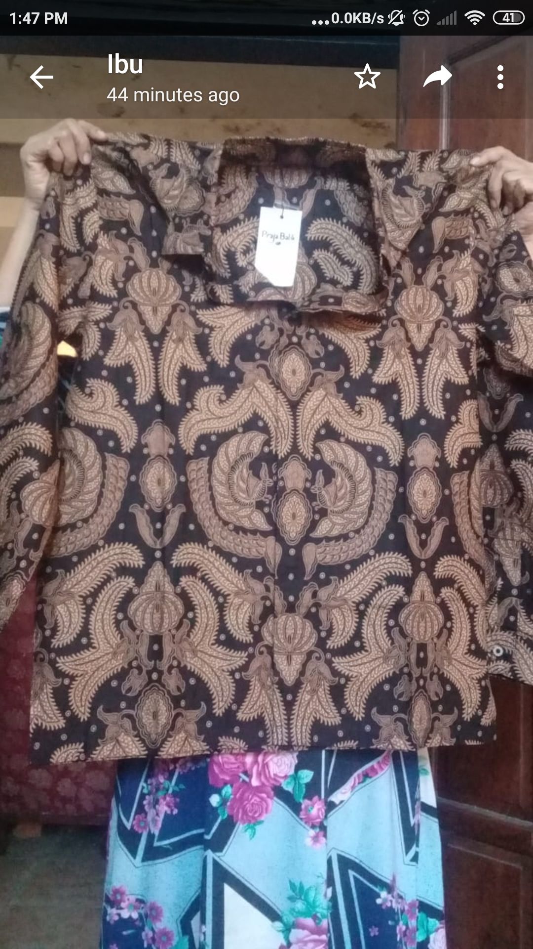 Praja Batik Trisatya - Kemeja Batik Pria Lengan Panjang Hitam Coklat Reguler Fit