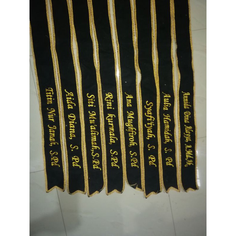 slempang wisuda bordir bludru