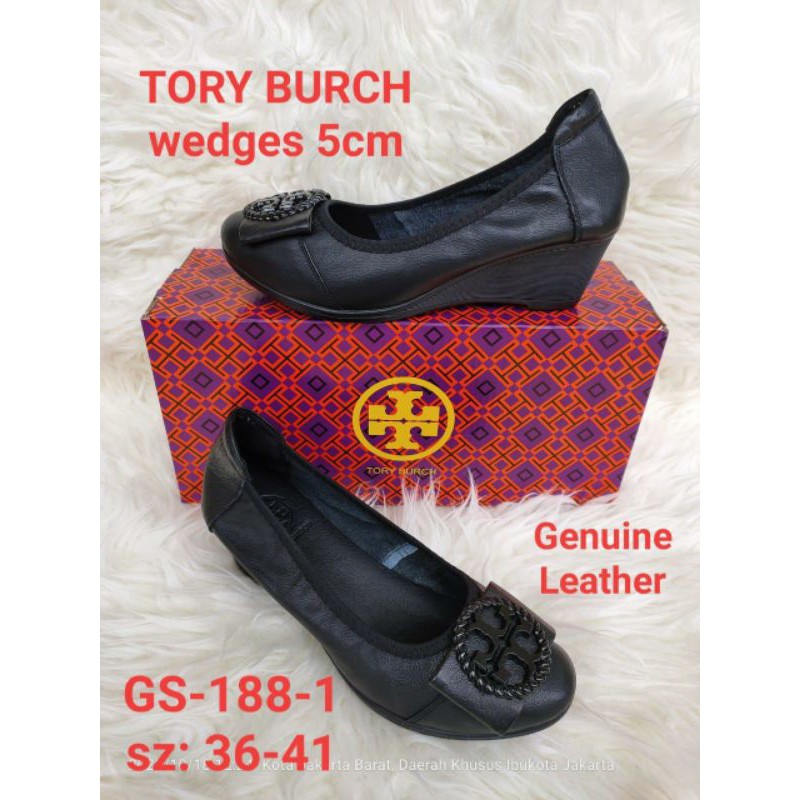 Tory wedges logo / Sepatu tory wedges