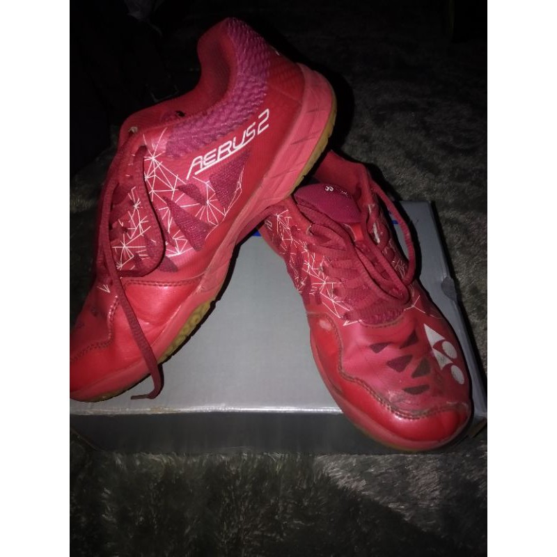 Yonex aerus 2