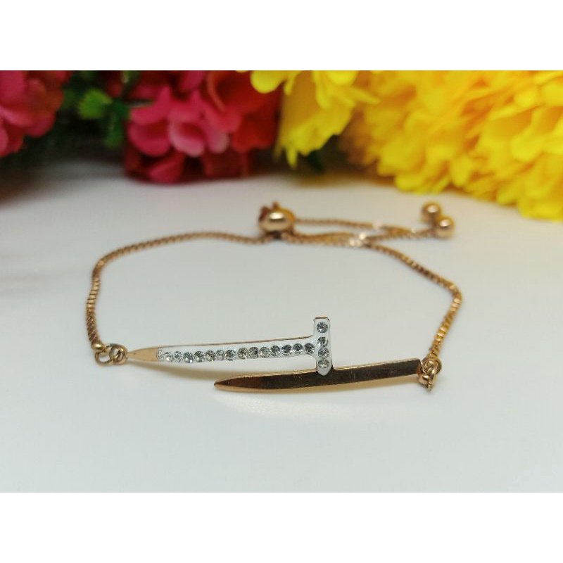 Gelang Serut Titanium Wanita Model Permata Minimalis