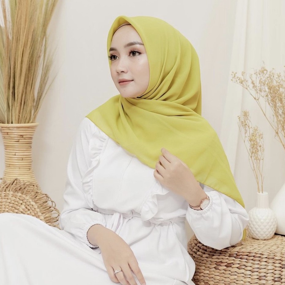 BELLA SQUARE HIJAB SEGIEMPAT 