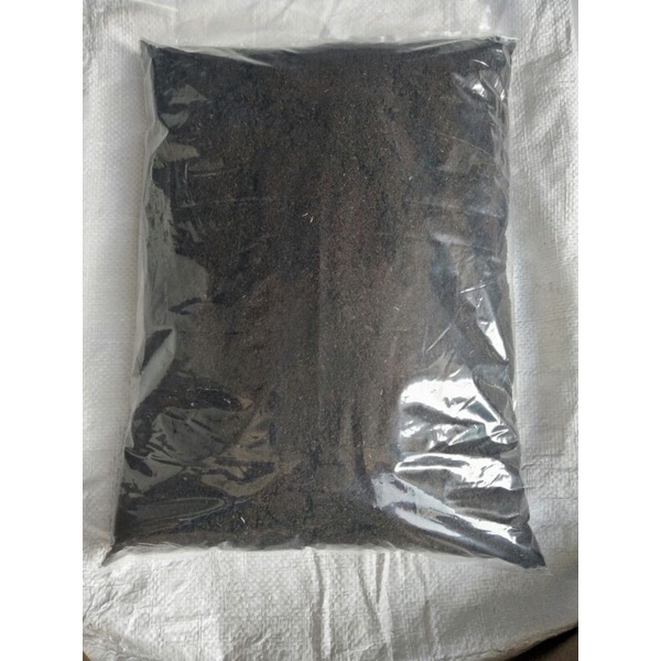 Media Tanam Tanah Subur 1.5 kg