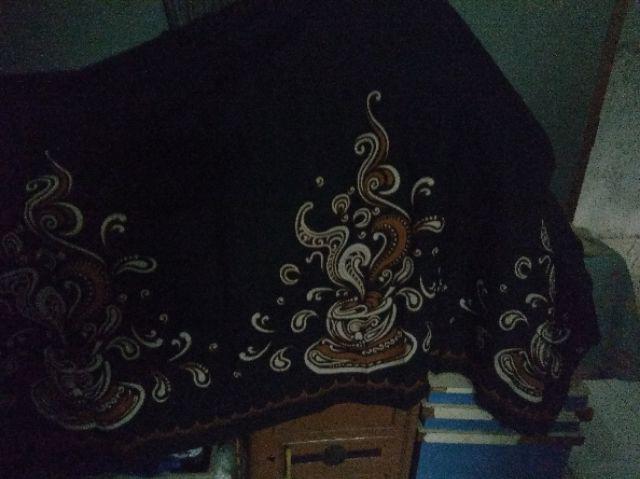 Kain Batik Solo Motif Secangkir Kopi Joss Jogja Warna Dasar Hitam