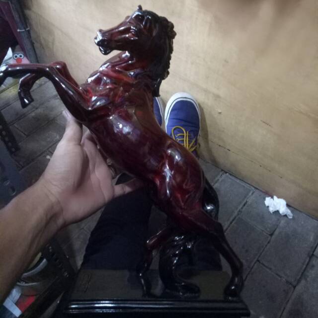 

Hiasan kuda masteng