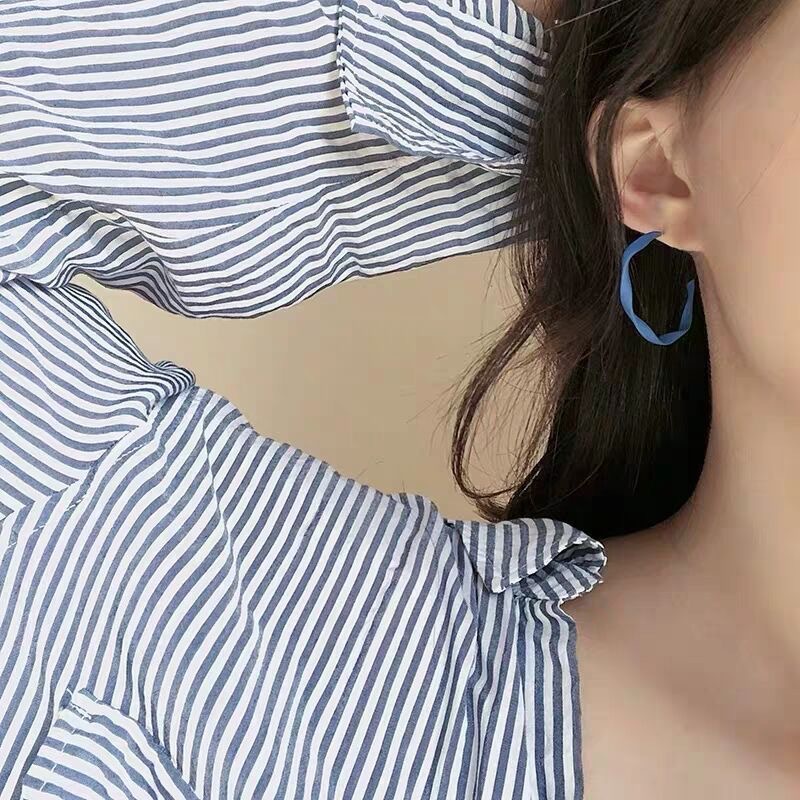 Warna biru manis anting-anting ~ niche desain hipster bunga Jepang in serbaguna gadis Anak anting-an