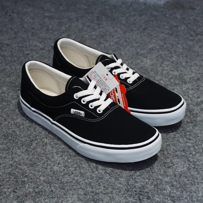 vans era authentic