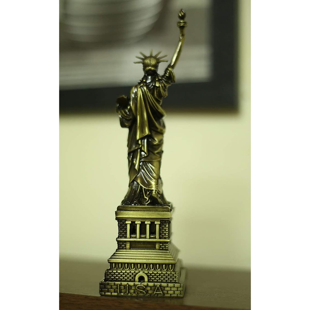 Souvenir The Statue of Liberty 15.5CM / Souvenir Oleh2 New York 2264