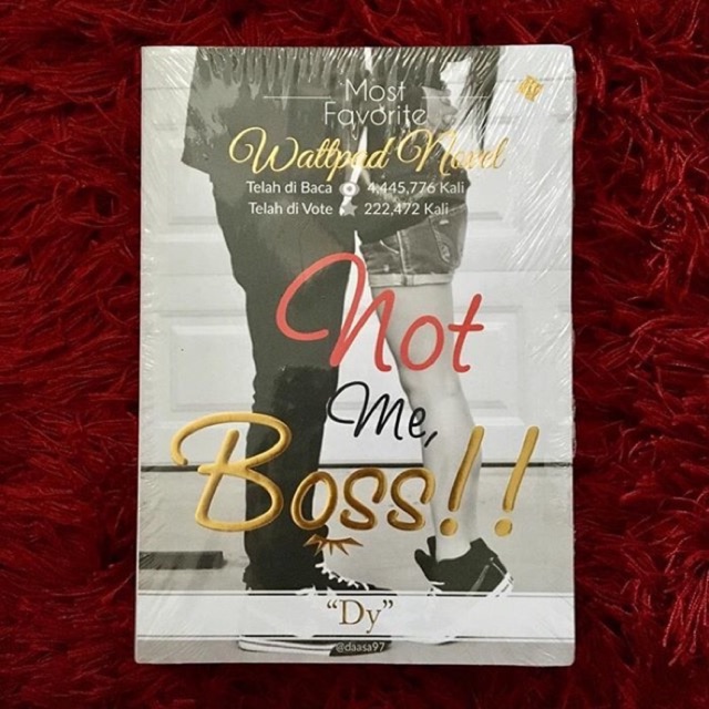Novel Not Me, Boss by Dy (daasa97)