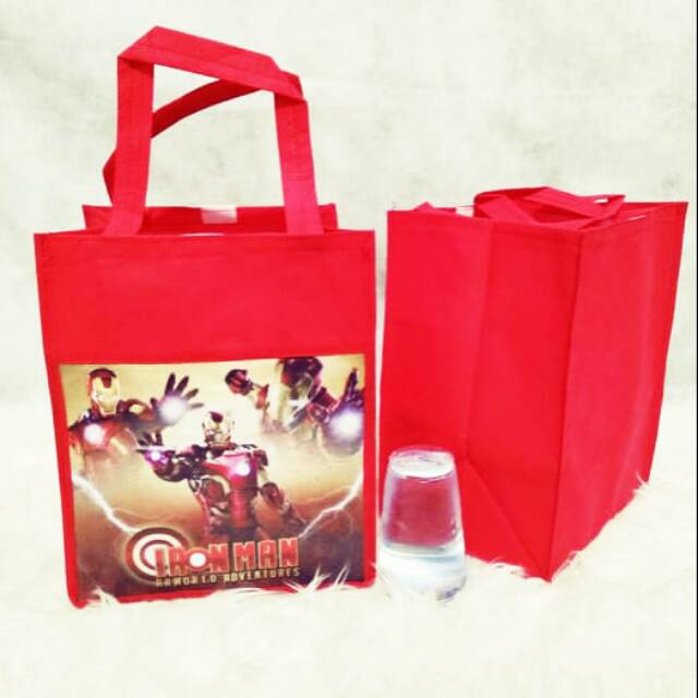 

MarMon,tas tenteng iron man souvenir ultah anak