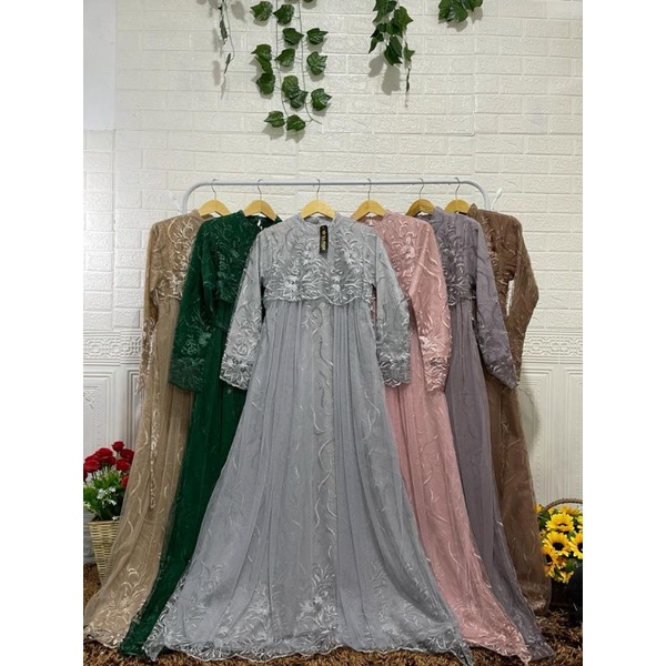 Fashioon muslim//baju muslim modern//gamis terbaru//gamis pesta kekinian