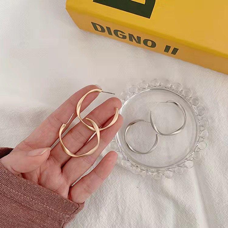 Anting Hoop Elegan Gaya Korea untuk Wanita  - Earring Fashion Geometric Import