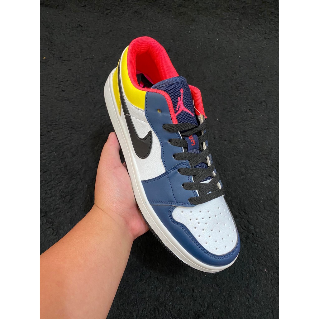 SEPATU NK JORDAN 1 LOW ROYAL YELLOW