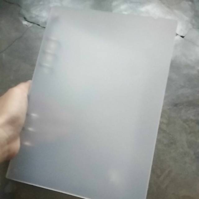 

BINDER 6 RING A5 DENGAN PEMBATAS