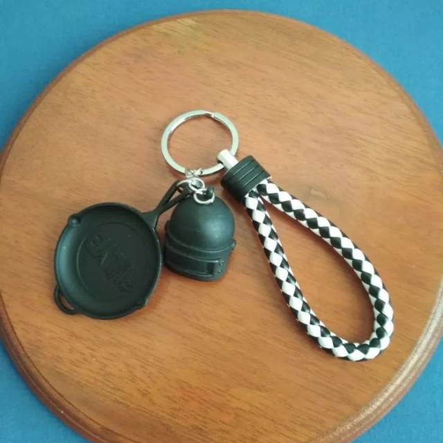 Gantungan Kunci Model Pan+Helm+Tali