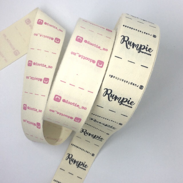 

Pita Label Katun Krem 3cm (1 1/4 inch) panjang 18 METER