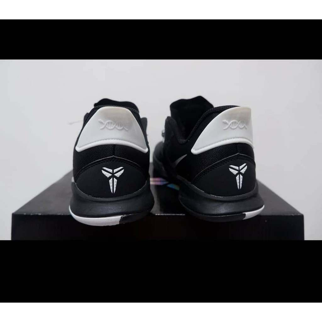 mamba fury black white