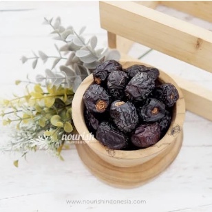 

Ajwa Dates / Kurma Ajwa Madinah, Kurma Nabi 500gr