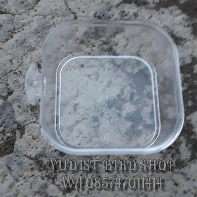 Cepuk pakan, cepuk mandi, bisa juga cepuk minum