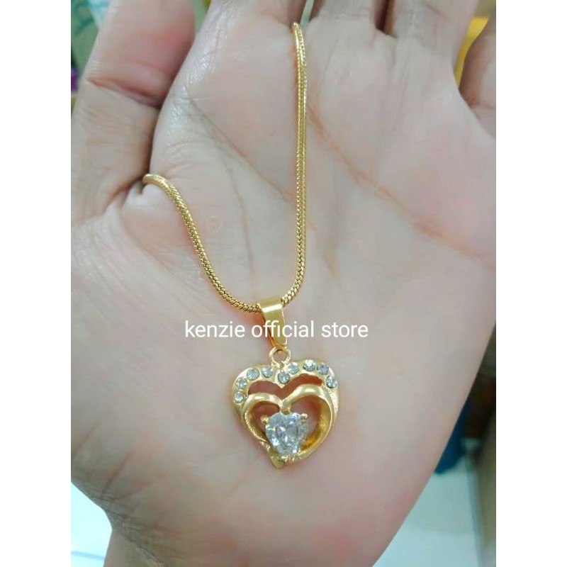 Liontin titanium wanita warna emas motif love permata mewah anti karat selamanya