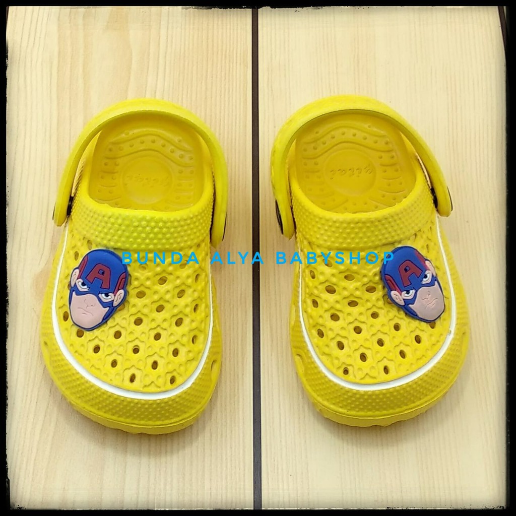 Sendal Bayi Karet Usia 6 - 12 Bulan KUNING Karet Anti Licin - Sendal Anak Cowok Anti Licin Superhero Size 18 - 19