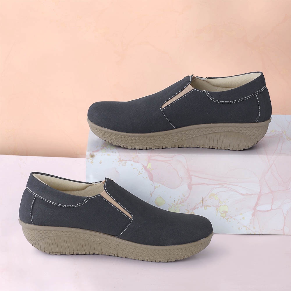 Sepatu Wanita Wedges Slip On Casual Cewek Terbaru Original Brand Distro Bandung L651