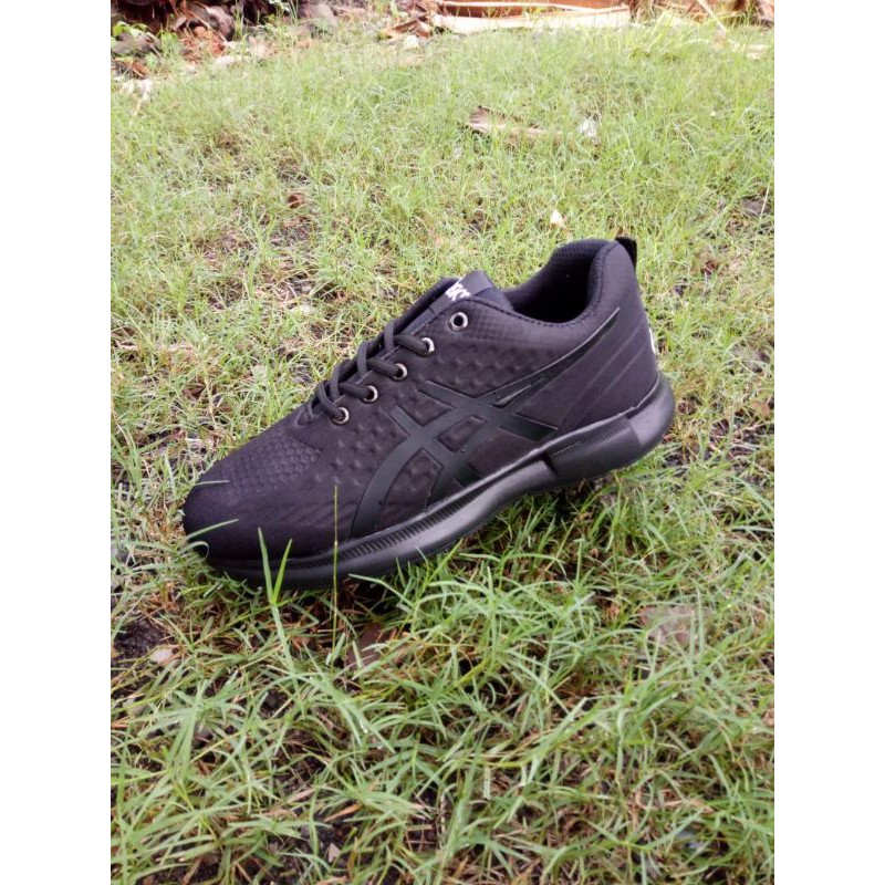 sepatu sekolah sneakers peilon hitam accisc