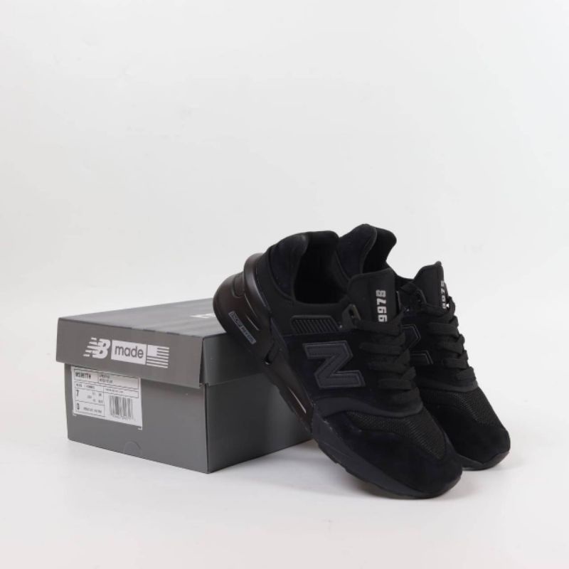New Balance 997 Triple Black