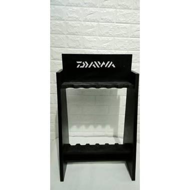 rak joran shimano dan daiwa