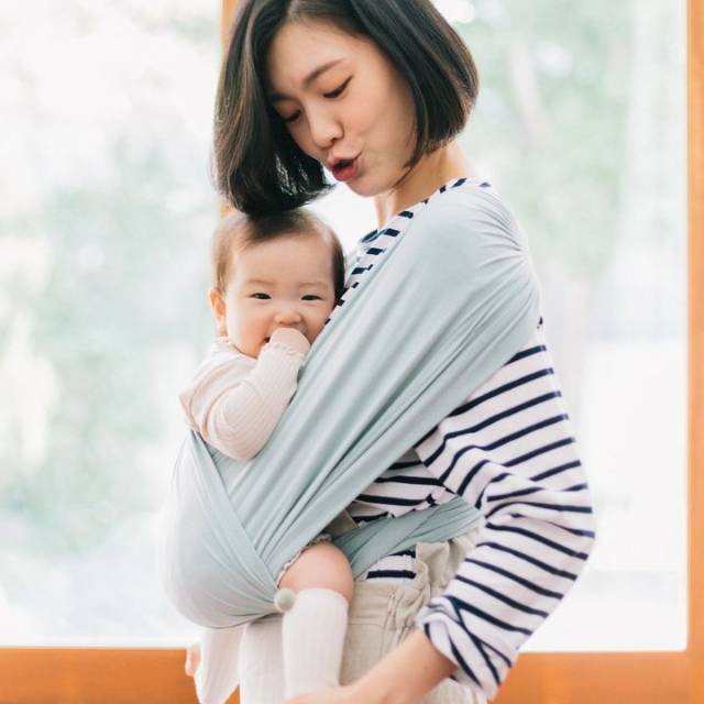 konny baby carrier size