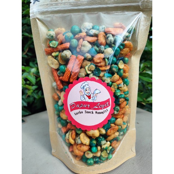 

SNACK KACANG MIX VIRAL-CAMILAN KACANH MIX 200 gram