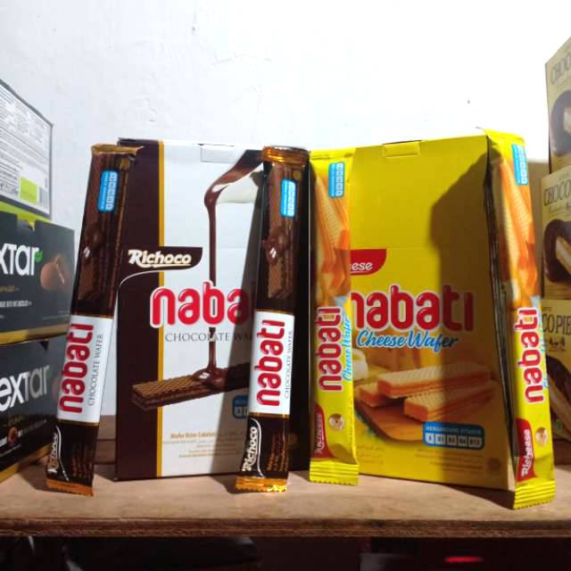 

Nabati Wafer Richeese & Richoco (8gr x 20bks)