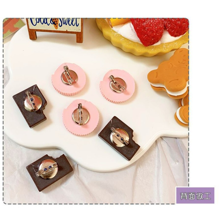 PBI-01 pin bross biscuit oreo biskuit cokelat pink choco unik lucu