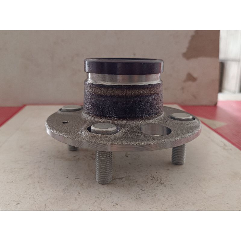 bearing roda belakang honda jazz old/  honda city