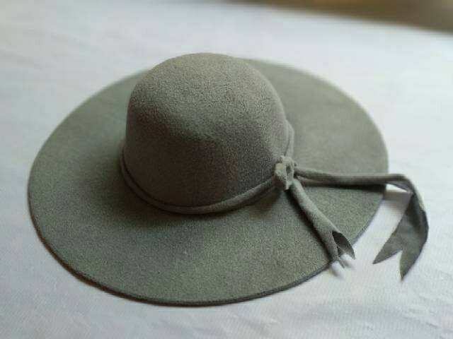 Topi pantai floppy hat topi cewek