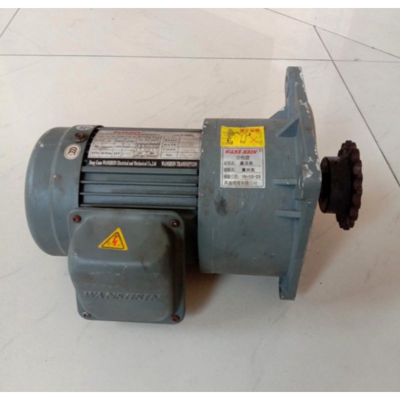 Dinamo Motor Gearbox Ac 220/380V Ac 3Phase Ratio 1 : 180 High Torque