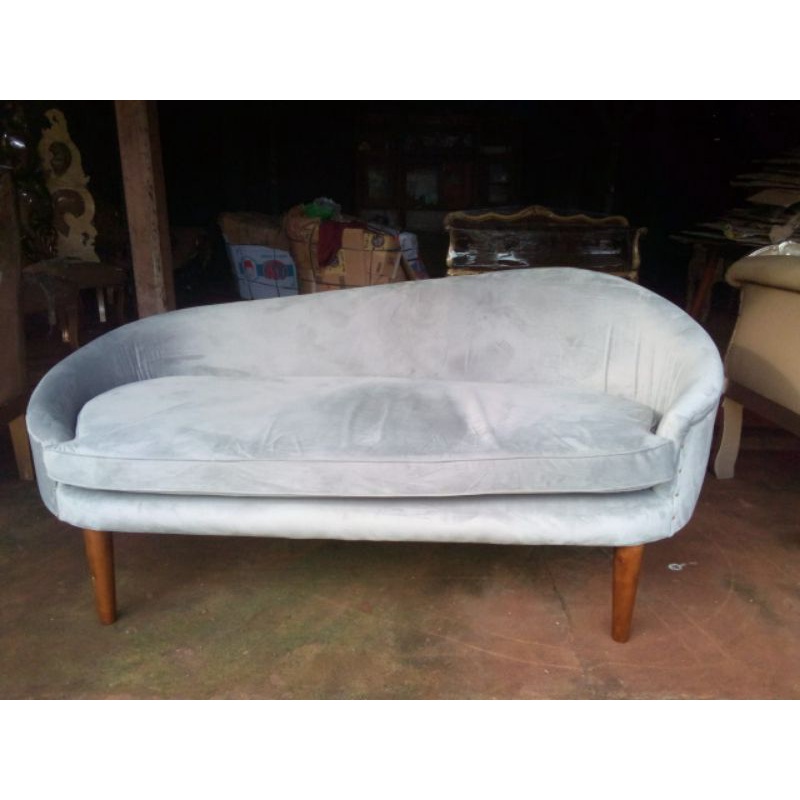 kursi pelaminan pengantin / kursi pelaminan miring / kursi pelaminan retro / kursi pelaminan minimal