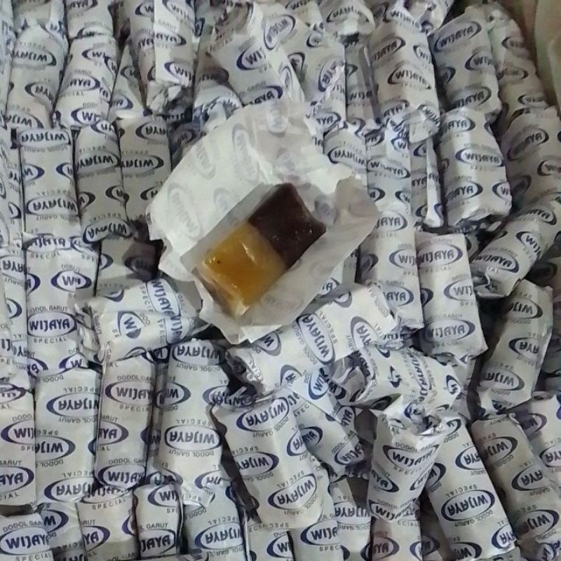 

[1 Kg] Dodol Garut Kertas
