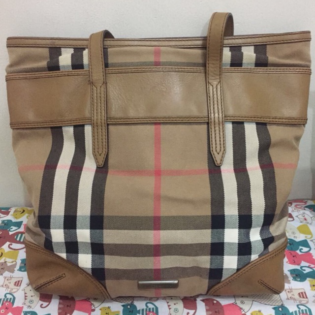 Tas Wanita Merk Burberry [Preloved]