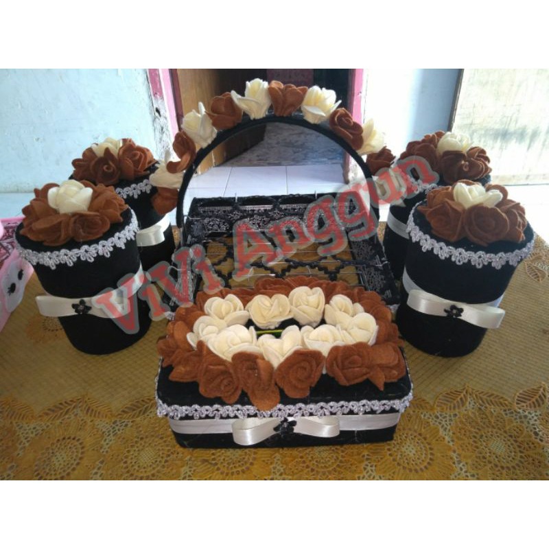 

toples fanel bunga coklat creem