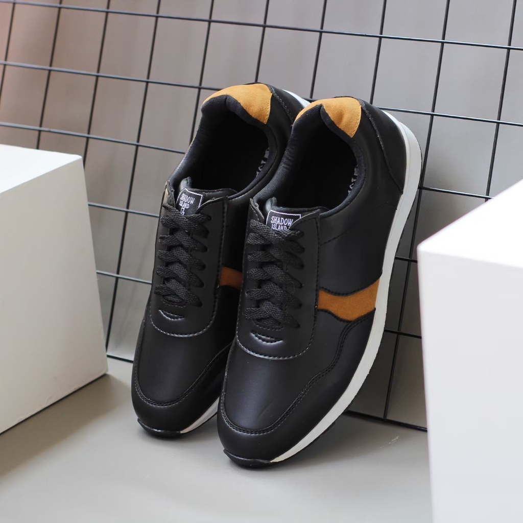 VARGA|Sepatu Casual Sneaker Pria Hitam Tali Kulit Sintetis Original Murah