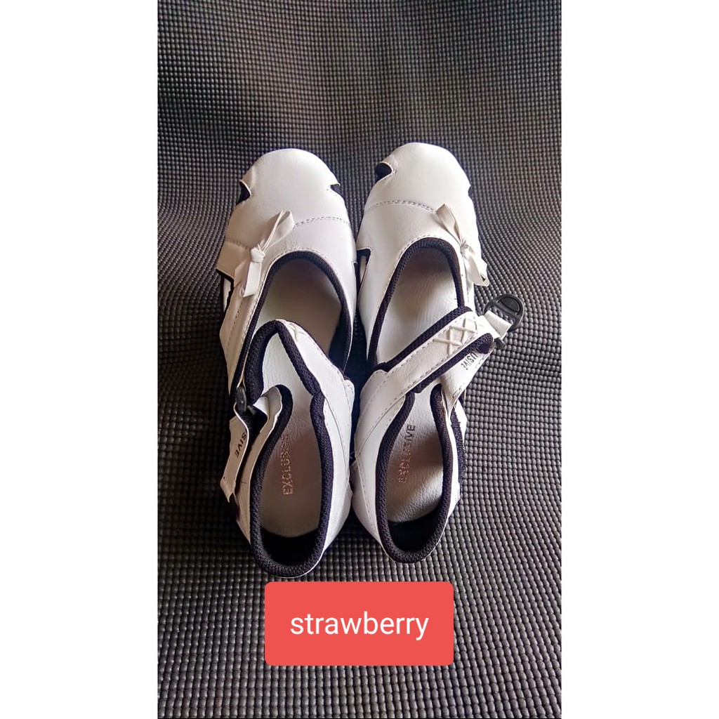 Sepatu Wanita Sepatu Gunung Haji dan Umrah