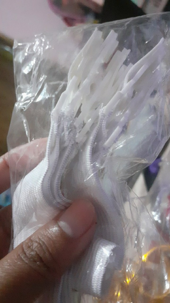 Pengait Seprei / Sheet[ 1 Bungkus = 4 Pc