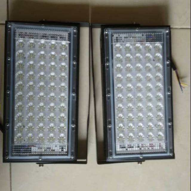 Lampu LED sorot 50 watt