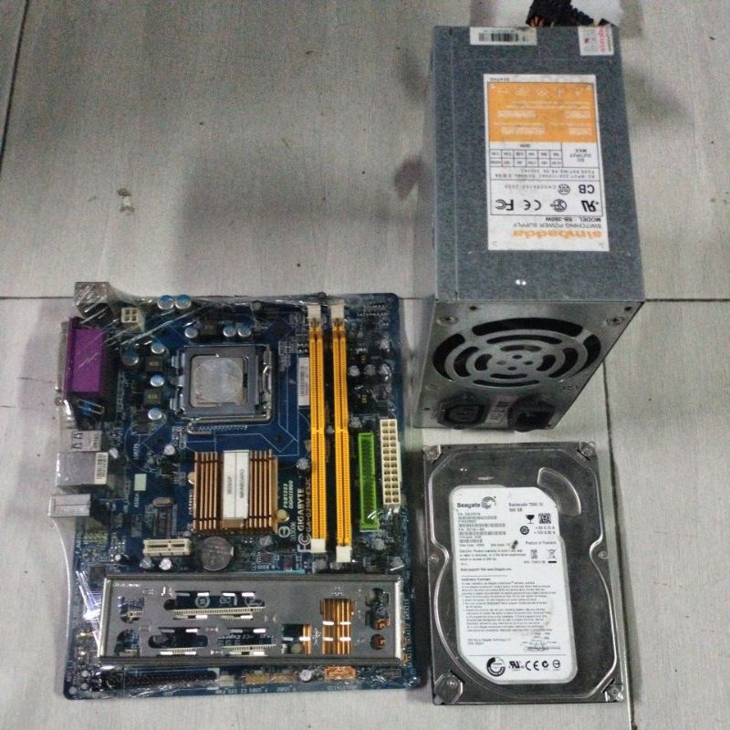 Paket motherboard Core2duo ram 4gb hardisk 160gb siap rakit ke casing