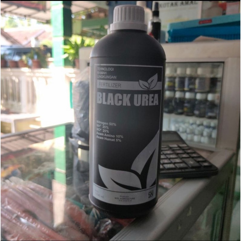 pupuk semprot cair BLACK UREA (1liter)