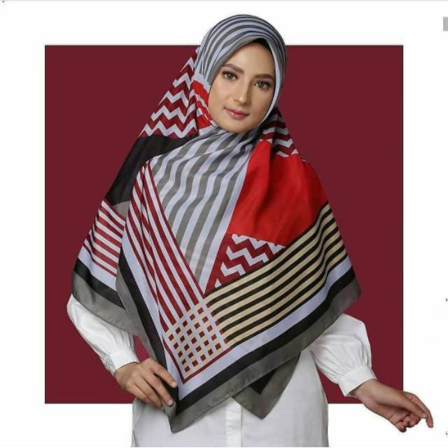 SEGIEMPAT YEFFA SCARF