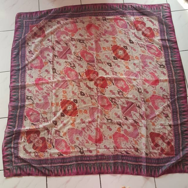 Preloved Pelangi Asmara scarf